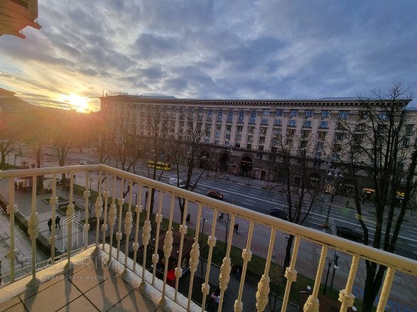 ID object Kreshatik street, в. 13 13